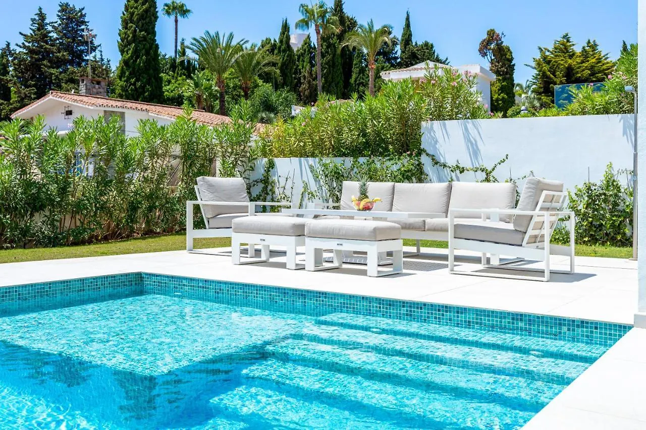 797 Holiday Rentals - Lujosa Y Moderna Villa En Puerto Marina Benalmádena Spagna