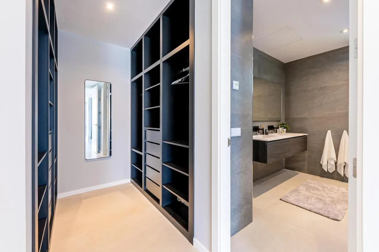 797 Holiday Rentals - Lujosa Y Moderna Villa En Puerto Marina Benalmadena
