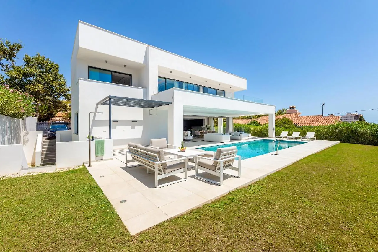 797 Holiday Rentals - Lujosa Y Moderna Villa En Puerto Marina Benalmadena Spain