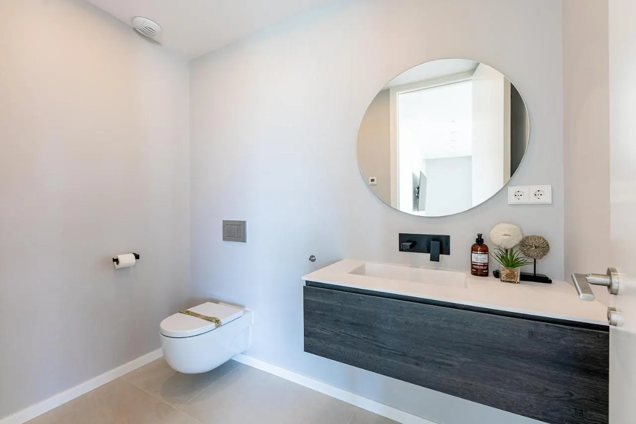 797 Holiday Rentals - Lujosa Y Moderna Villa En Puerto Marina Benalmadena