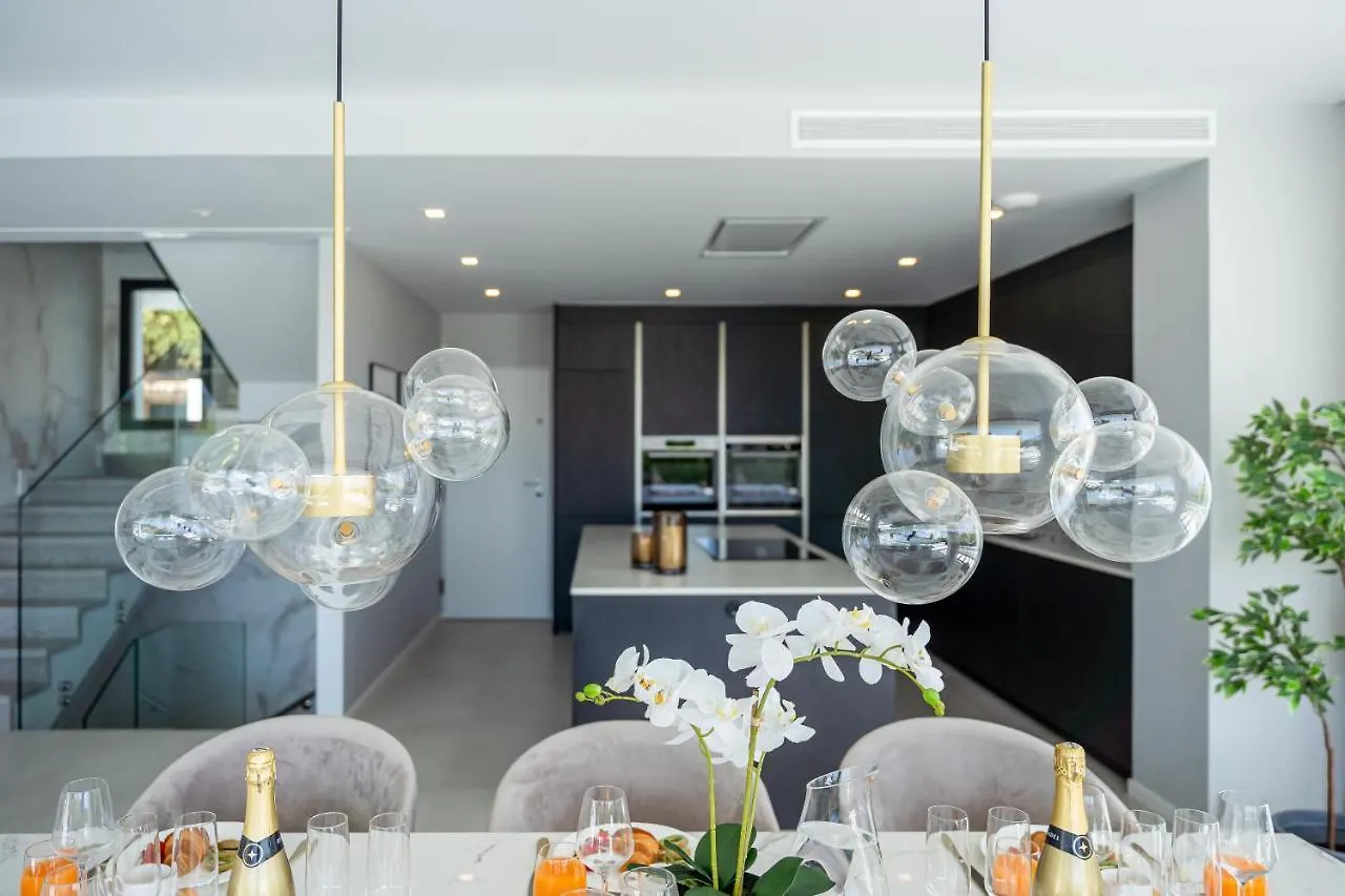 797 Holiday Rentals - Lujosa Y Moderna Villa En Puerto Marina Benalmádena 0*,  Ισπανία